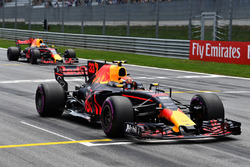 Макс Ферстаппен, Red Bull Racing RB13, практикує старт