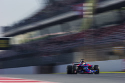 Даниил Квят, Scuderia Toro Rosso STR12