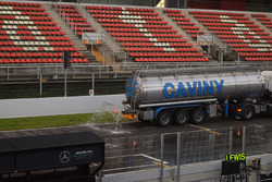 Wet track preparation