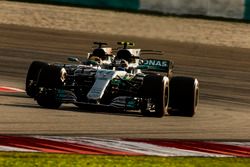Valtteri Bottas, Mercedes AMG F1 W08, Lewis Hamilton, Mercedes AMG F1 W08