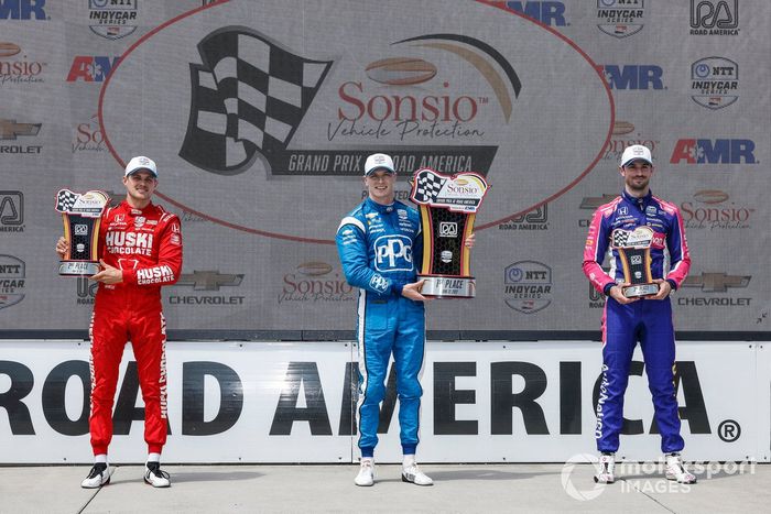 Ganador Josef Newgarden, Team Penske Chevrolet, segundo Marcus Ericsson, Chip Ganassi Racing Honda, tercero Alexander Rossi, Andretti Autosport Honda