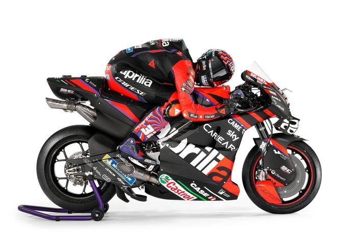 Lorenzo Savadori, Aprilia Racing Team