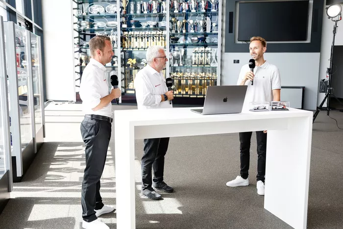 Rolf Michl, Chief Operating Officer Audi Sport racing, Stefan Moser, Head of Sports Com­mu­ni­ca­tions, René Rast
