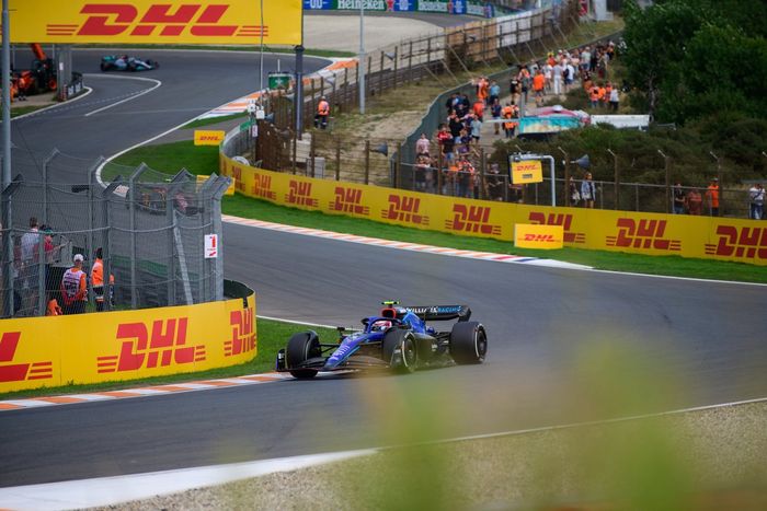 Nicholas Latifi, Williams FW44