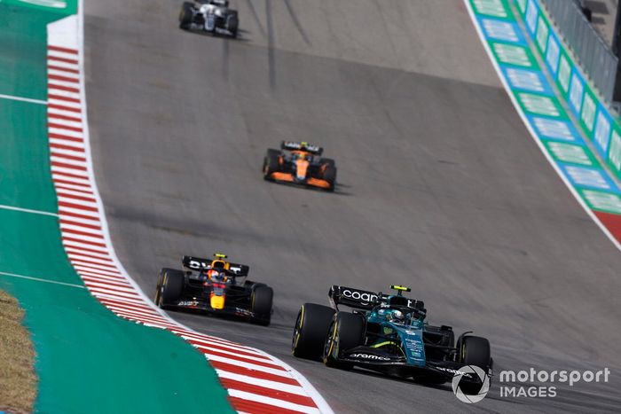 Sebastian Vettel, Aston Martin AMR22, Sergio Pérez, Red Bull Racing RB18, Lando Norris, McLaren MCL36