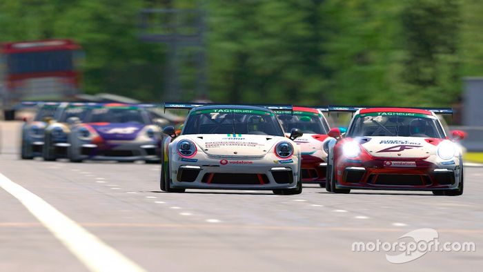 Jeff Giassi na Porsche TAG Heuer Esports Supercup