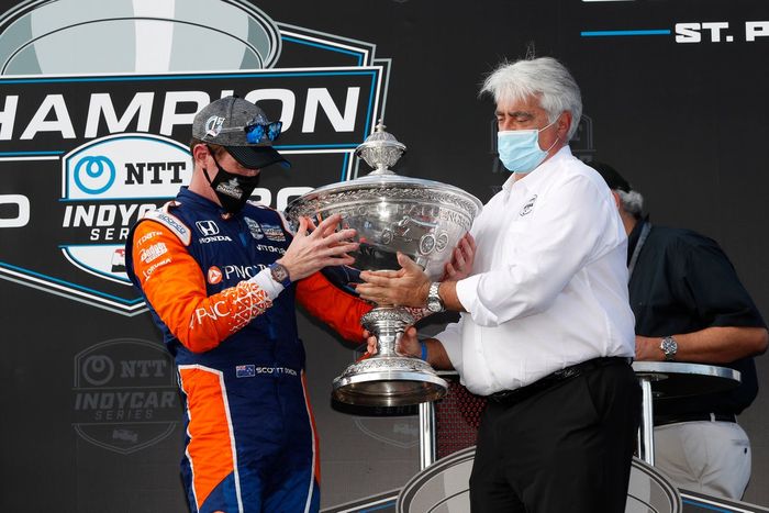 Scott Dixon, el Chip Ganassi Racing Honda celebra su sexto campeonato de IndyCar