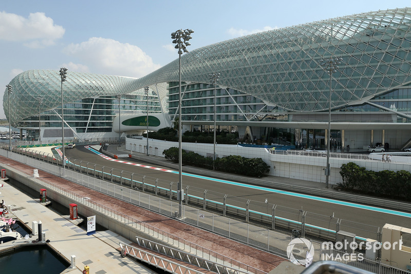 Yas Viceroy