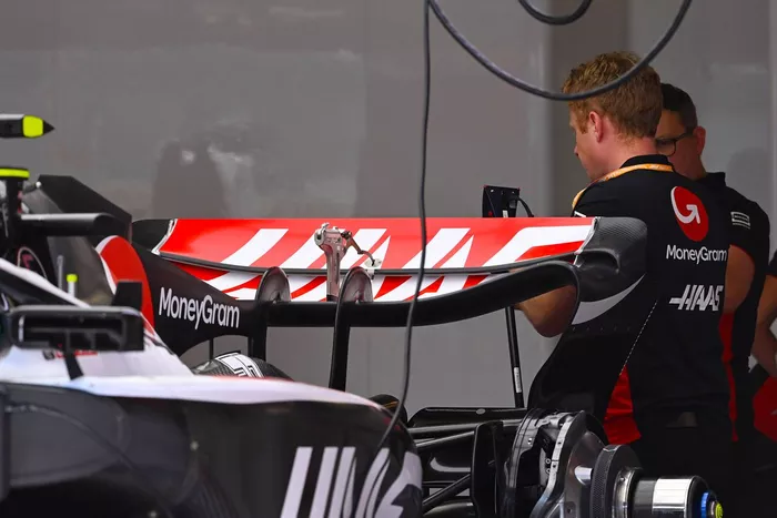 Haas VF-23 detalles técnicos