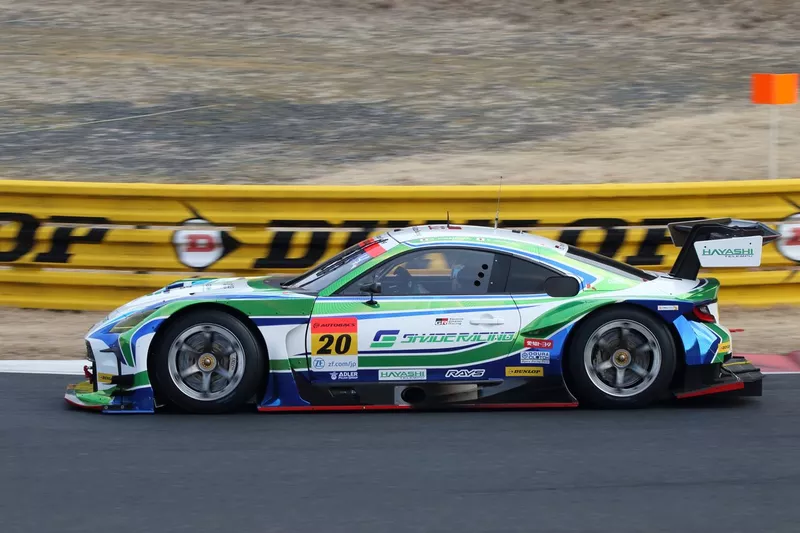 #20 Shade Racing GR86 GT