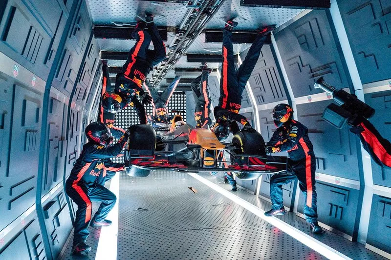 Red Bull Zero-G pit stop
