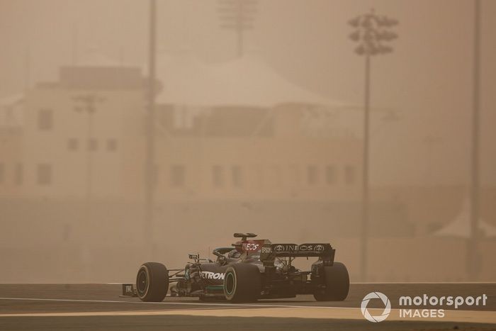 5º Lewis Hamilton, Mercedes W12, 1:30.025 (con neumáticos C5)