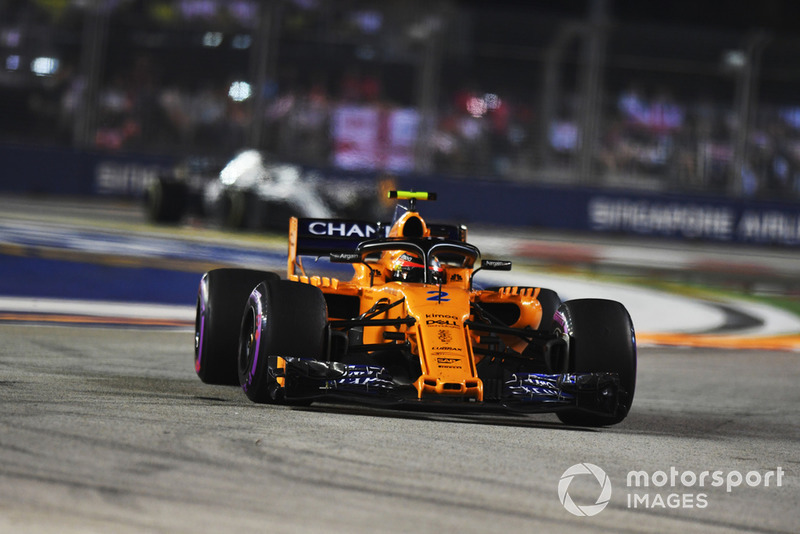 12e : Stoffel Vandoorne (McLaren)