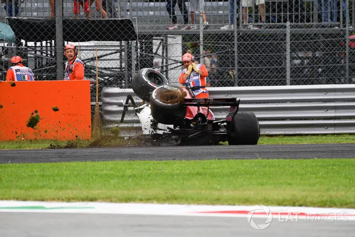 L'accident de Marcus Ericsson, Sauber C37 