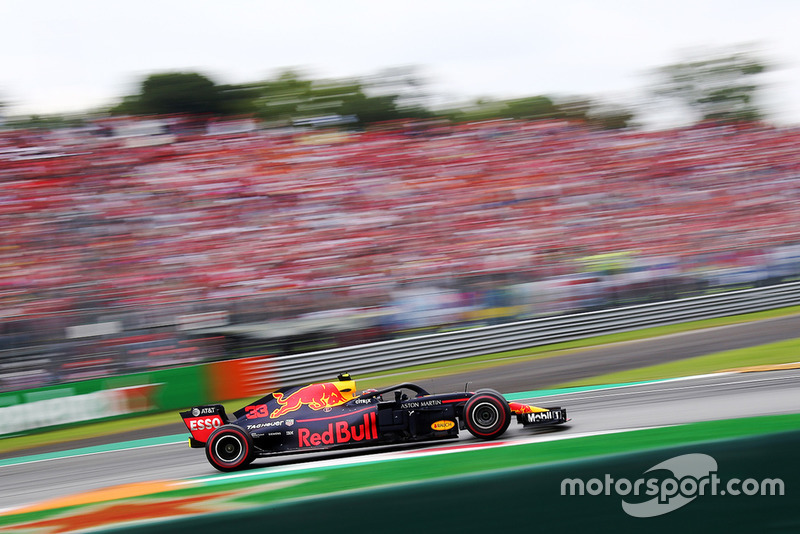 Verstappen dört tur sonra hala sinirli