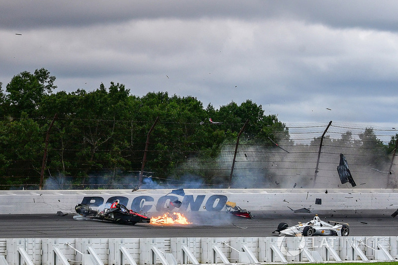 Robert Wickens, Schmidt Peterson Motorsports Honda, James Hinchcliffe, Schmidt Peterson Motorsports Honda, Ryan Hunter-Reay, Andretti Autosport Honda, Pietro Fittipaldi, Dale Coyne Racing Honda crash Todd Dziadosz