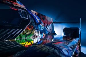 BMW M Hybrid V8 Art Car