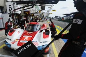 #5 Porsche Penske Motorsport Porsche 963: Julien Andlauer, Michael Christensen, Mathieu Jaminet