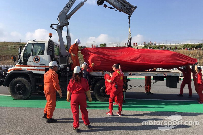 Sebastian Vettel, Ferrari SF90 s'arrête en bord de piste