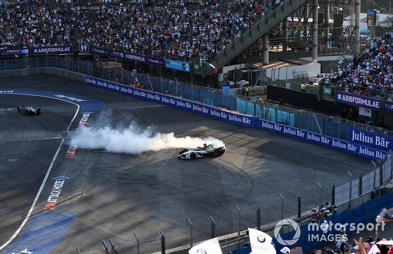 Лукас Ді Грассі, Audi Sport ABT Schaeffler, Audi e-tron FE05, крутить пончики після перемоги