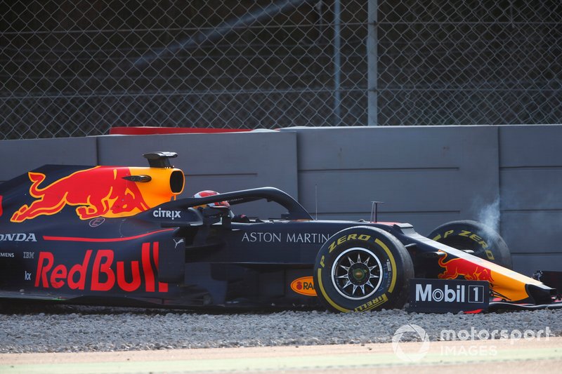 П'єр Гаслі, Red Bull Racing RB15, потрапив у аварію