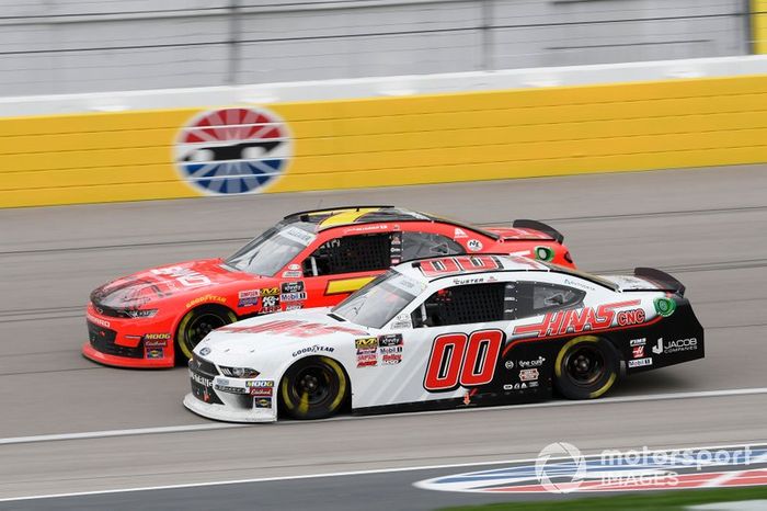 Justin Allgaier, JR Motorsports, Chevrolet Camaro BRANDT Professional Agriculture, Cole Custer, Stewart-Haas Racing, Ford Mustang Haas Automation
