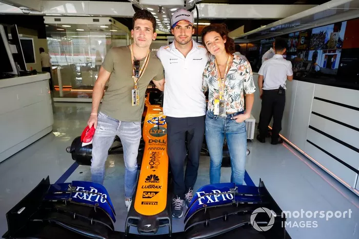 Jaime Lorente López, Actor y María Pedraza, Actriz y Carlos Sainz Jr., McLaren  