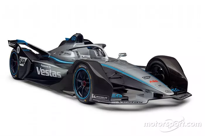 Mercedes-Benz EQ Silver Arrow 01