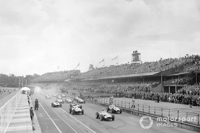Jean Behra, Maserati 250F, Stirling Moss and Tony Brooks, Vanwall
