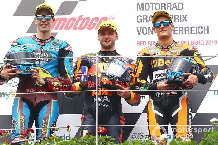 Podio: ganador Brad Binder, KTM Ajo, segundo lugar Alex Márquez, Marc VDS Racing, tercer lugar Jorge Navarro, Speed Up Racing