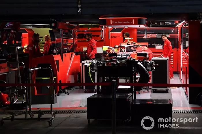 El box de Ferrari