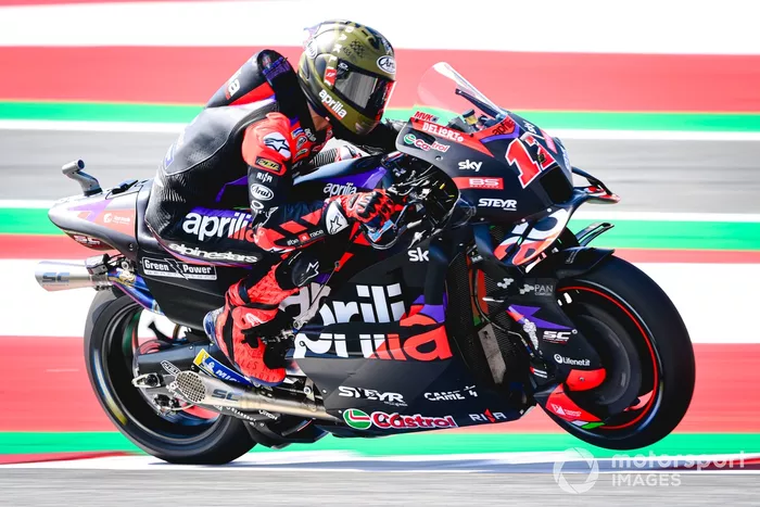 Maverick Vinales, Aprilia Racing Team