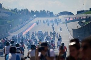 Paseo en ciclomotor 50cc de época