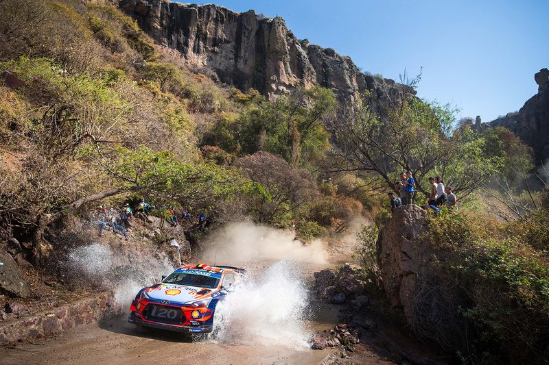 Thierry Neuville, Nicolas Gilsoul, Hyundai Motorsport Hyundai i20 Coupe WRC