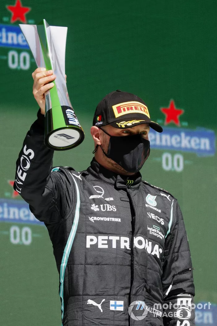 Podio: tercer lugar Valtteri Bottas, Mercedes