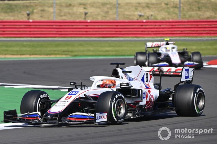 Nikita Mazepin, Haas VF-21, Mick Schumacher, Haas VF-21
