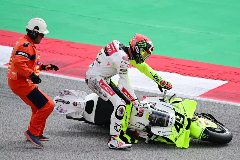 Fabio Di Giannantonio, crash du VR46 Racing Team