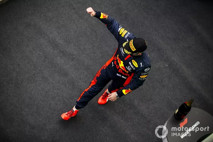 Podio: el segundo lugar Max Verstappen, Red Bull Racing 