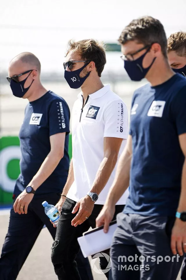 Pierre Gasly, AlphaTauri, recorre la pista