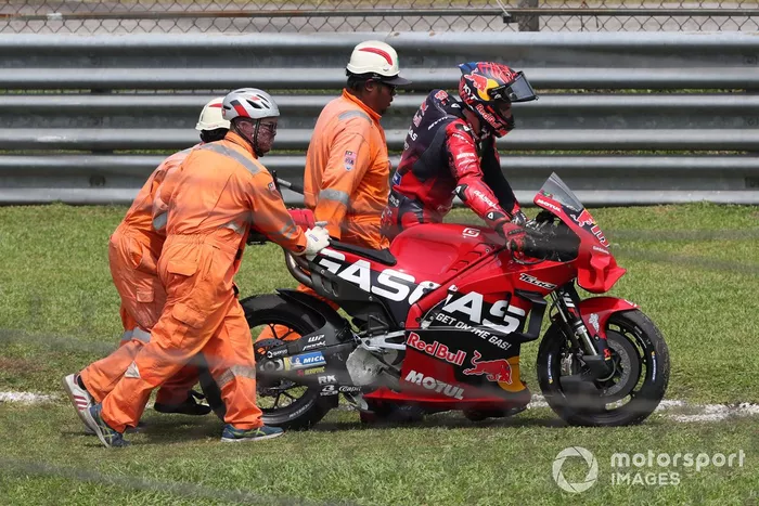 Augusto Fernandez, incidente Tech3 GASGAS Factory Racing