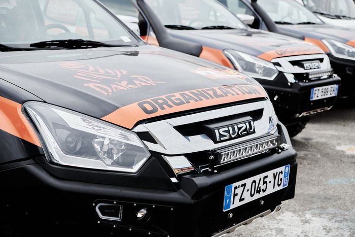 Embarque del Dakar 2021 en Marsella