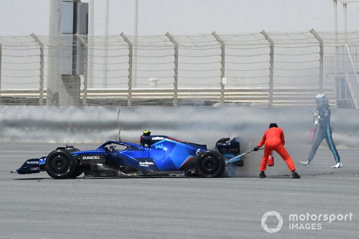 Nicholas Latifi, Williams FW44, para después del fuego en su monoplaza