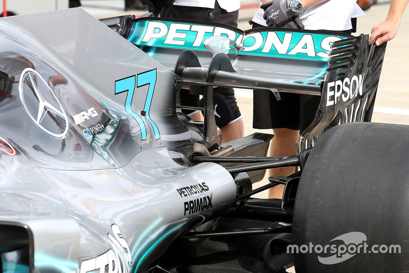 Mercedes AMG F1 W09, заднє антикрило