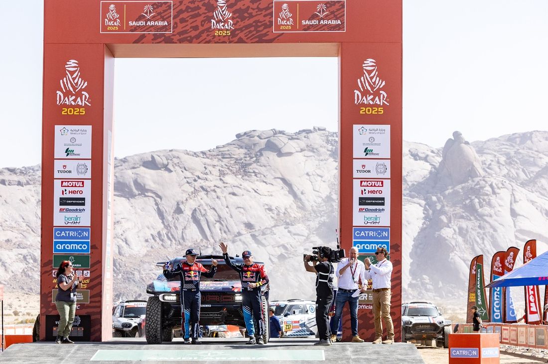 #225 Ford M-Sport Ford: Carlos Sainz Sr., Lucas Cruz