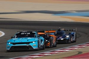 #77 Proton Competition Ford Mustang LMGT3: Ryan Hardwick, Zacharie Robichon, Ben Barker