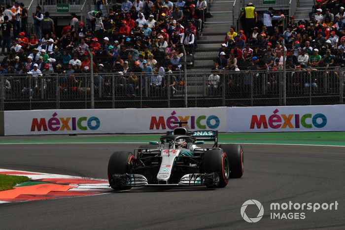 Lewis Hamilton, Mercedes-AMG F1 W09 