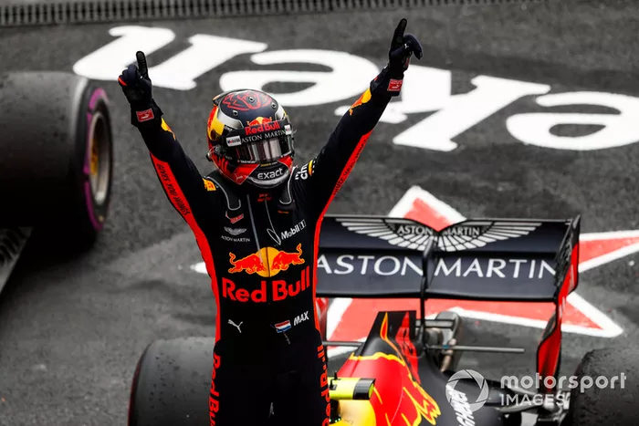 2018 - Max Verstappen vence no México