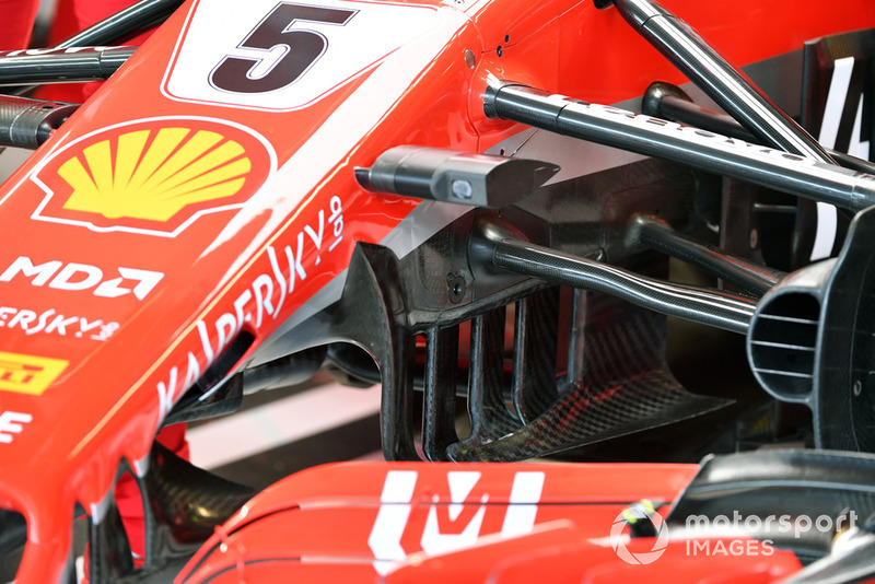 Vue détaillée de la suspension avant d'une Ferrari SF-71H