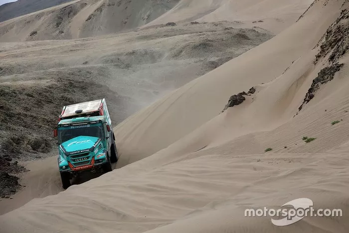 #505 Team De Rooy Iveco: Federico Villagra, Ricardo Torlaschi, Adrian Yacopini