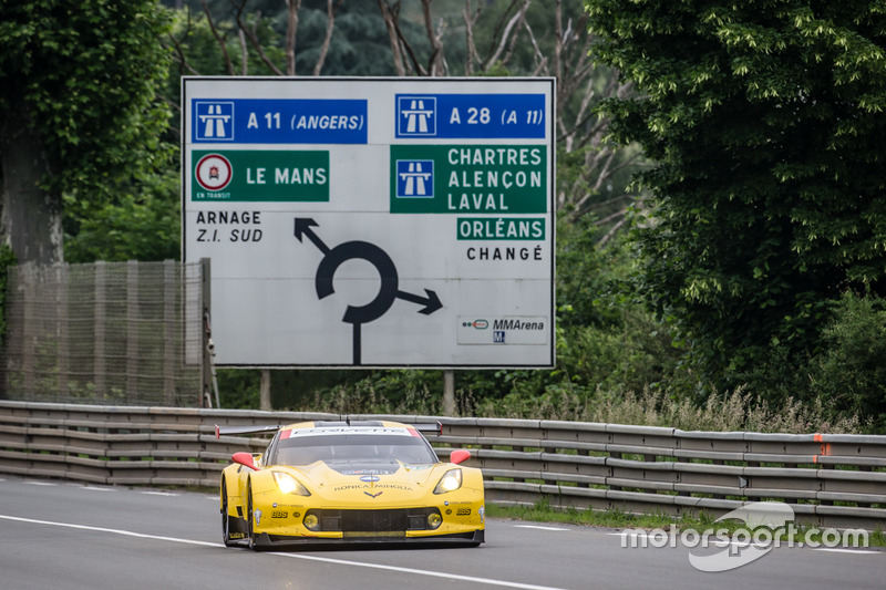 #63 Corvette Racing Chevrolet Corvette C7-R: Jan Magnussen, Antonio Garcia, Ricky Taylor